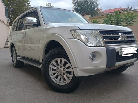Mitsubishi Pajero 2011