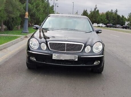 Mercedes E 240 2004