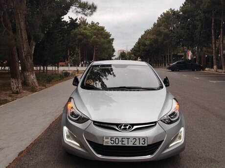 Hyundai Avante 2013