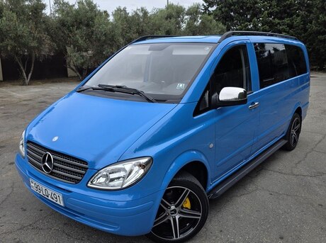 Mercedes  2010