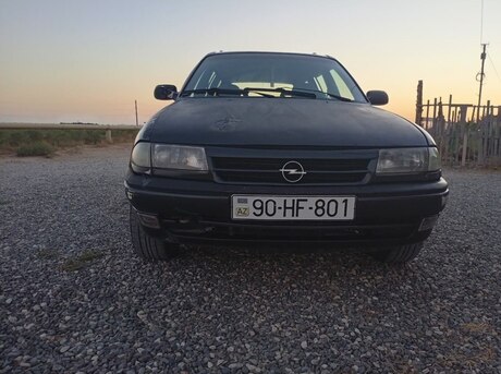 Opel Astra 1998