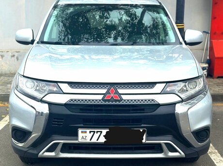 Mitsubishi Outlander 2020