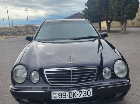 Mercedes E 220 2000