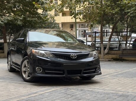 Toyota Camry 2014