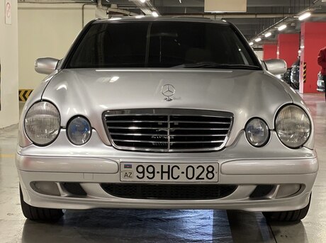 Mercedes E 200 2001