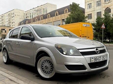 Opel Astra 2004