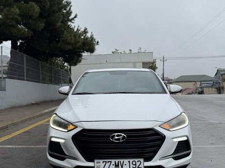 Hyundai Elantra 2018