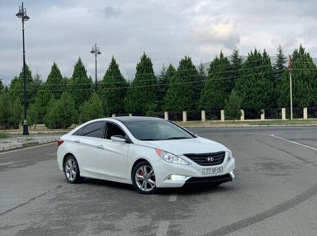 Hyundai Sonata 2011