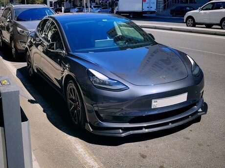 Tesla Model 3 2018