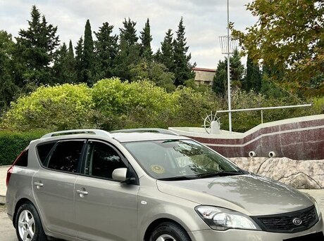 Kia  2010