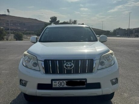 Toyota Land Cruiser Prado 2013