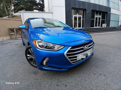 Hyundai Elantra 2016
