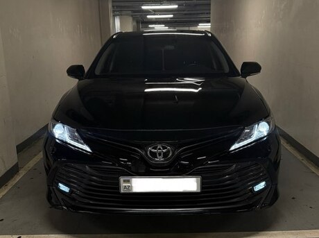 Toyota Camry 2019