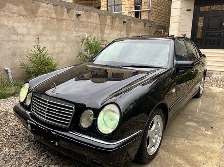 Mercedes E 240 1999