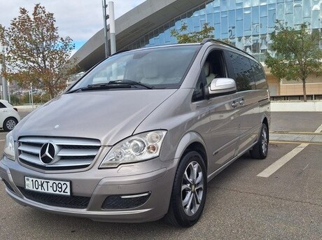 Mercedes Viano 2011