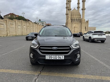 Ford Escape 2018