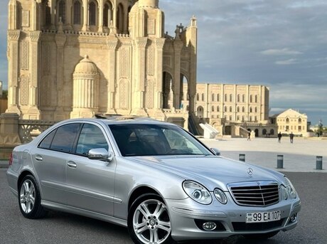 Mercedes E 240