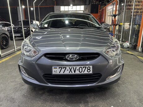 Hyundai Accent 2012