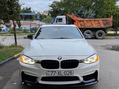 BMW 328 2015