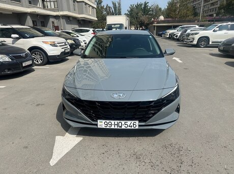 Hyundai Elantra 2023