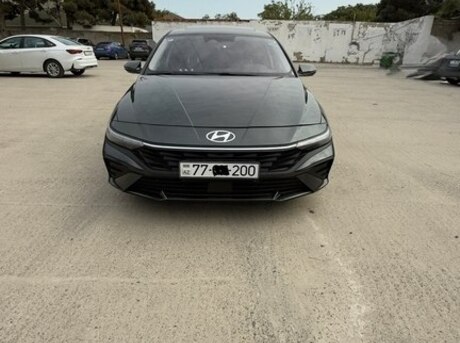 Hyundai Elantra 2024