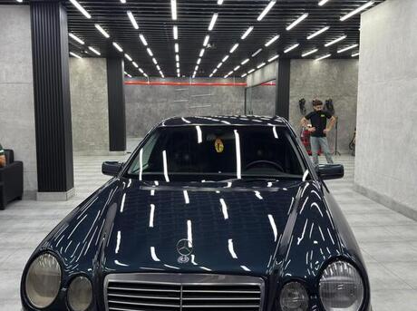 Mercedes E 220 1999