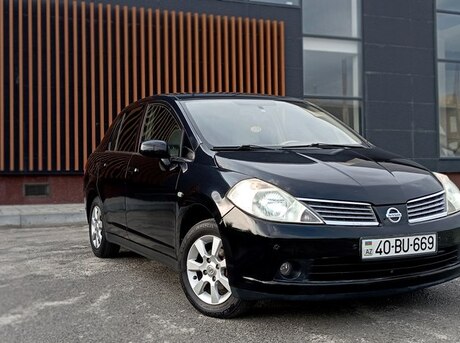 Nissan Tiida 2008