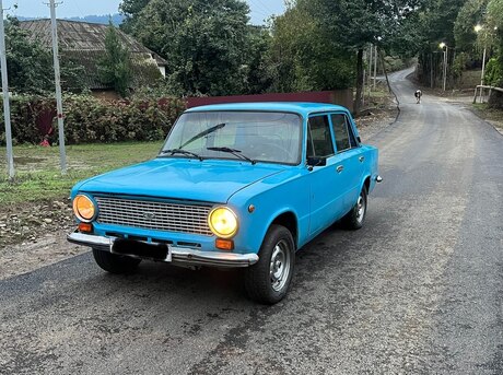 LADA (VAZ) 21011 1980