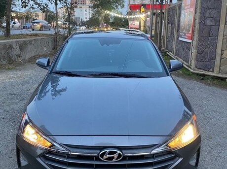 Hyundai Elantra 2019