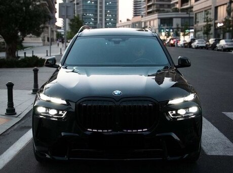BMW X7 2023