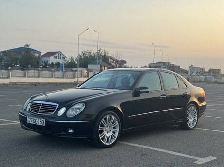 Mercedes E 200 2005