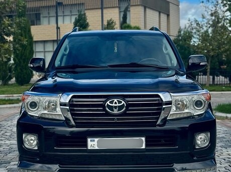Toyota Land Cruiser 2014