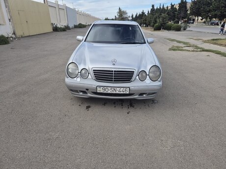 Mercedes E 270 2000