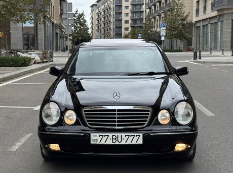 Mercedes E 240