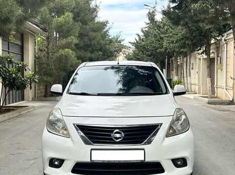 Nissan Sunny 2012
