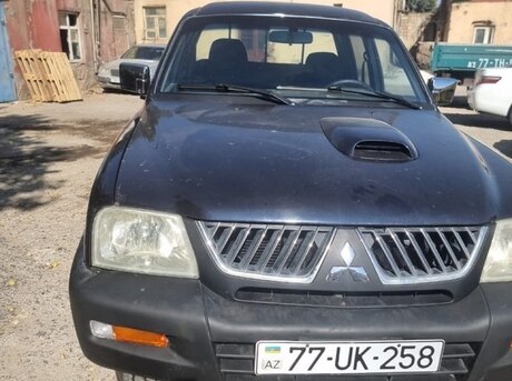 Mitsubishi L200 2005