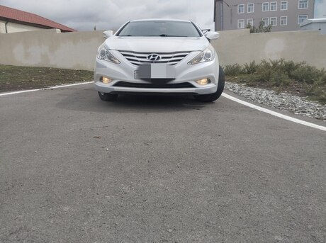 Hyundai Sonata 2011