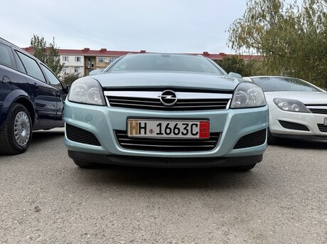 Opel Astra 2010