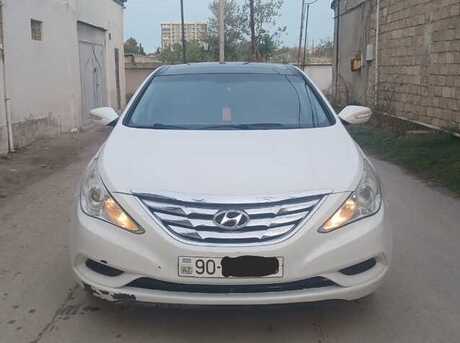 Hyundai Sonata 2010