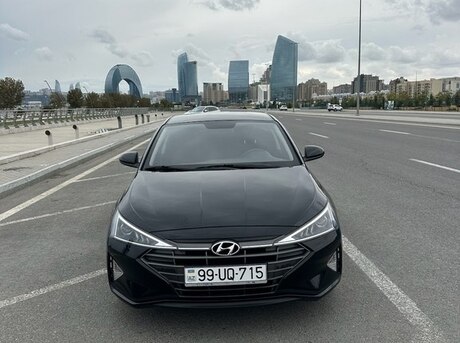 Hyundai Elantra 2020