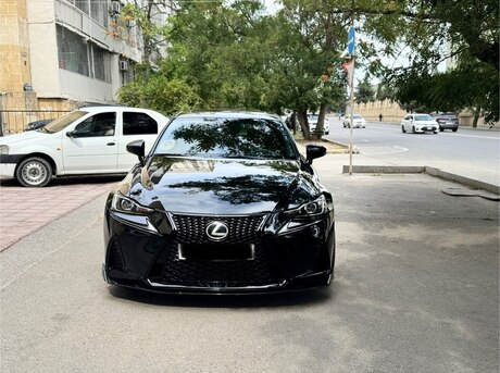 Lexus  2017