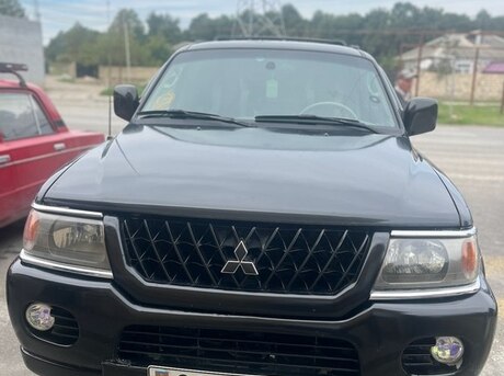 Mitsubishi  1999