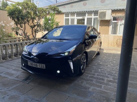 Toyota Prius 2021