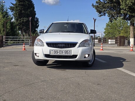 LADA (VAZ) Priora 2017