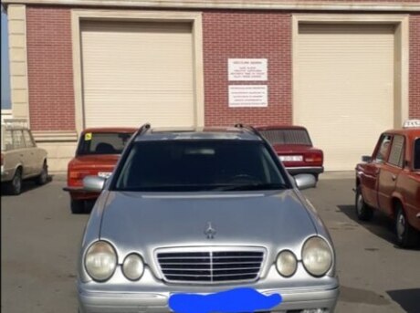 Mercedes E 220 2000