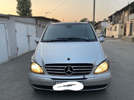 Mercedes Viano 2008
