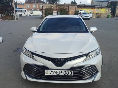 Toyota Camry 2019