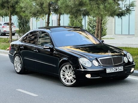Mercedes E 240 2003