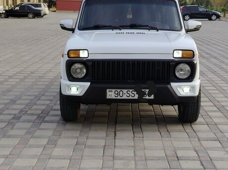 LADA (VAZ) Niva 2013