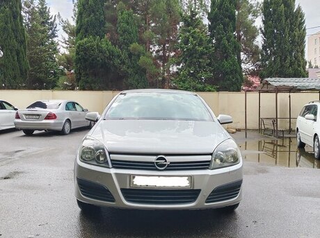 Opel Astra 2004